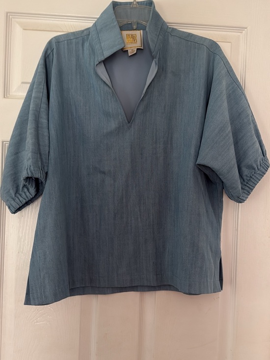 Emily Mccarthy Tops - Emily McCarthy medium Light Blue Women's Collared poppy